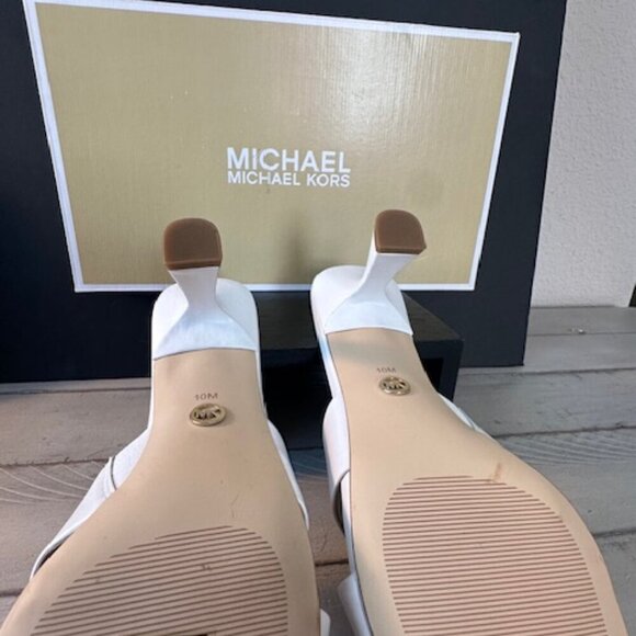 - Michael Kors Clara Sandal - NEW Never Worn - Picture 4 of 7